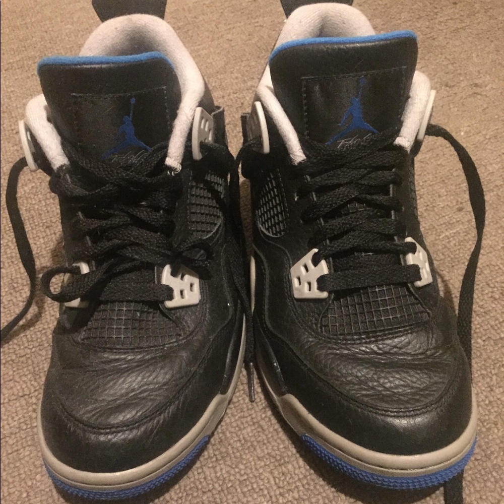 Air Jordan 4 Retro BG (Offers Accepted!)